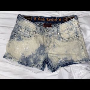 Rock Revival Size 26 Julieya Short